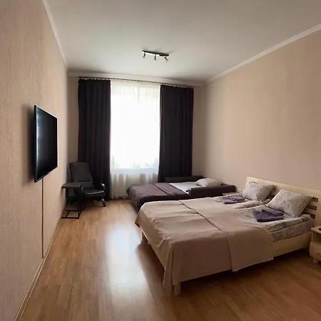 на гнатюка 17 Apartment