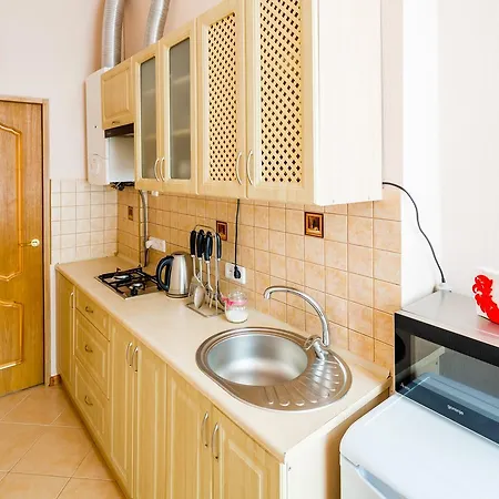 на гнатюка 17 Appartamento *