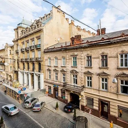 на гнатюка 17 Apartment