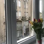 Apartamento на гнатюка 17 *