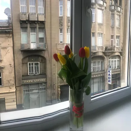 на гнатюка 17 Lviv