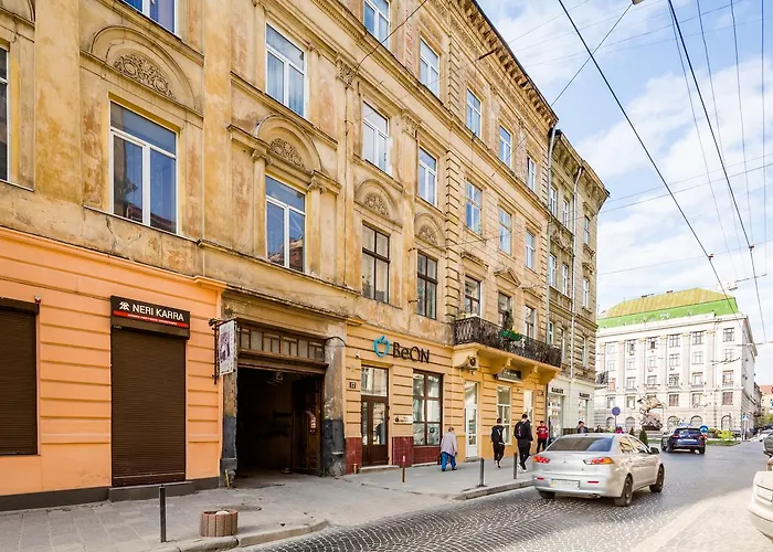 на гнатюка 17 Lviv